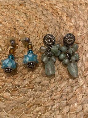 Earring bundle 2 pairs blue green drop earrings post backs